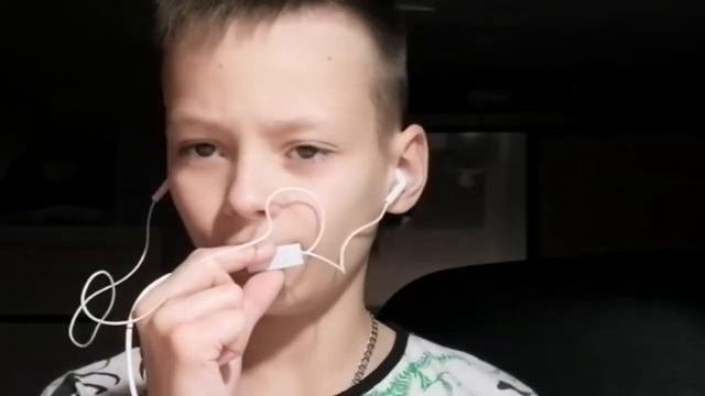 оцениваю свои РИСУНКИ из ХУДОЖКИ(рисования) от 1 до 10?