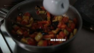 Вегетарианская гречневая лапша соба с овощами