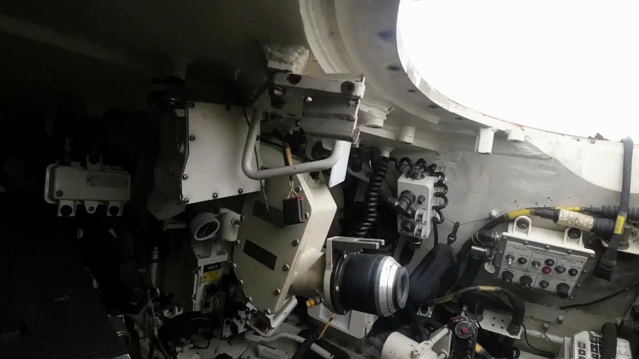 Российские разведчики проникли внутрь подбитого на Авдеевском направлении танка Abrams