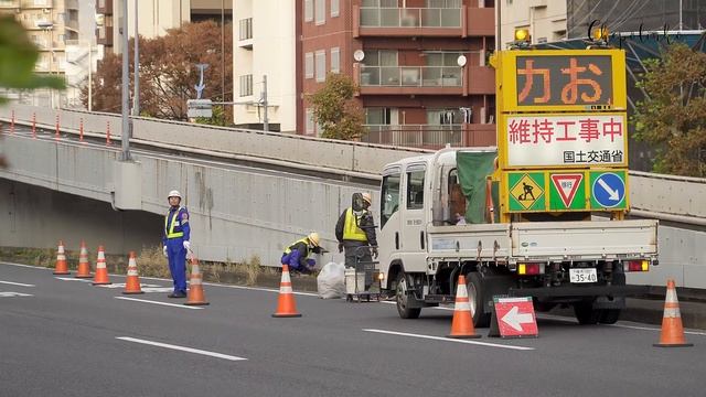 Работа в Японии Регулировщик - кто он и сколько получает (2018) смотреть онлайн