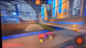 JE TEST L'ANIMUS GP SUR ROCKET LEAGUE ! (elle est bien)