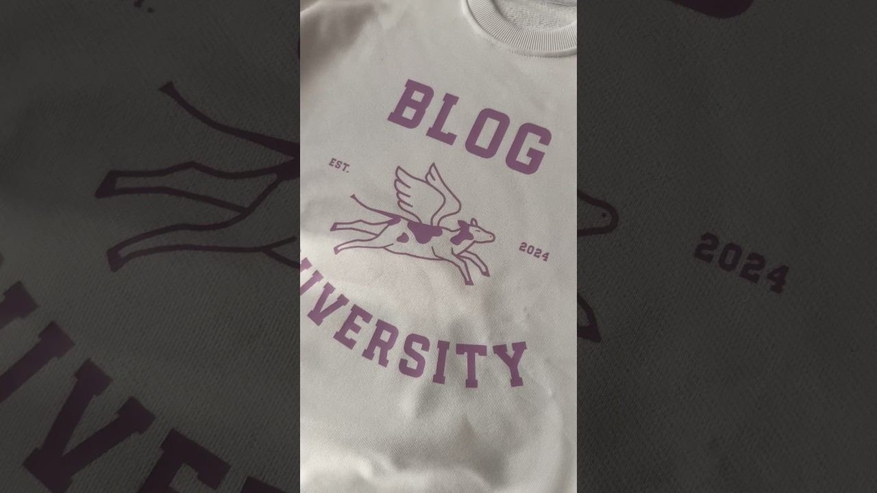 делаем распаковку от универа по блогу #блог #влог #универ смотреть онлайн