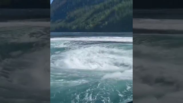 Смертельный водоворот | дыра в океане бесстрашный рыбак