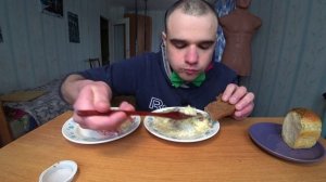 МУКБАНГ/АСМР ПЮРЕ/ САЙРА КОНСЕРВИРОВАННАЯ/ САЛАТ / ХЛЕБ/ПАМПУШКА/ВАСАБИ/EATING/ASMR/Mukbang #425