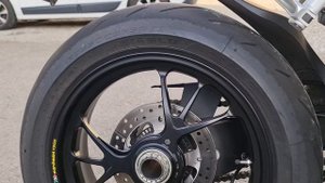 Хочу купить Ducati Streetfighter V4S 2021