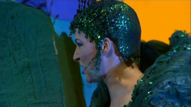 Die Zauberflöte (The Magic Flute) - Mozart - Queen of the Night Aria смотреть онлайн