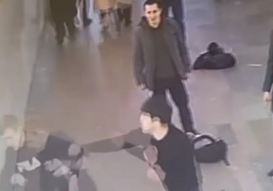 Пассажиры устроили драку на станции метро "Баррикадная" в Москве