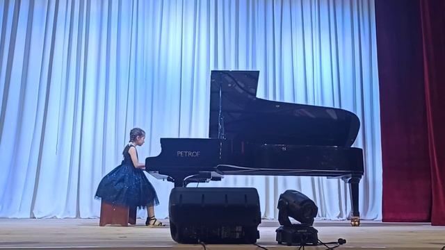 П.И.Чайковский "Болезнь куклы" Г.Горелова "Король с королевой"