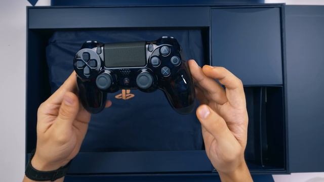 ЮБИЛЕЙНАЯ PS4 PRO на 500 МИЛЛИОНОВ! смотреть онлайн