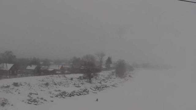 Русская зима из окна поезда