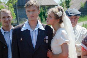 Красивая народная песня "На тропинке, снежком запорошенной..."