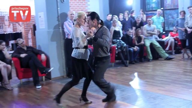 Alexander and Natalia Berezhnovi, Russia, Moscow, Milonga "Only good news", 20.12.2009(2) смотреть онлайн