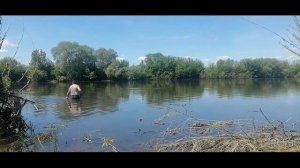 летняя рыбалка кастинговой сетью