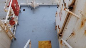 Грузовое судно - балкер Capesize. Вечерняя прогулка