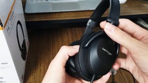 Unboxing Headphone Behringer HC 2000