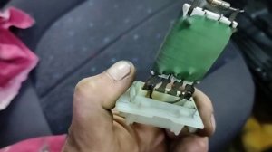 Mercedes A160 замена реостата печки.