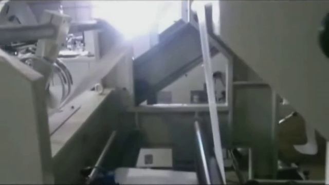 Автоматическая высокоскоростная машина для производства бумажных пакетов PULMD-400 смотреть онлайн