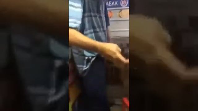 Жестко трясет с похмелья. Карман заело!!!