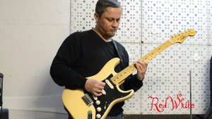 Alexander Pribora RedWhite pickup set on Guyatone custom 1975.