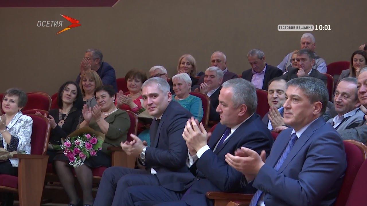 Лучшие работники муниципальных учреждений