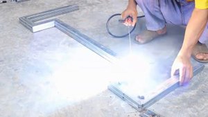 Стол своими руками из железа и дерева легко | Мебельный стол на металлическом каркасе!