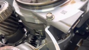 Выкрученный болт пакета фрикционных дисков АКПП Kia Sorento Kia Sportage