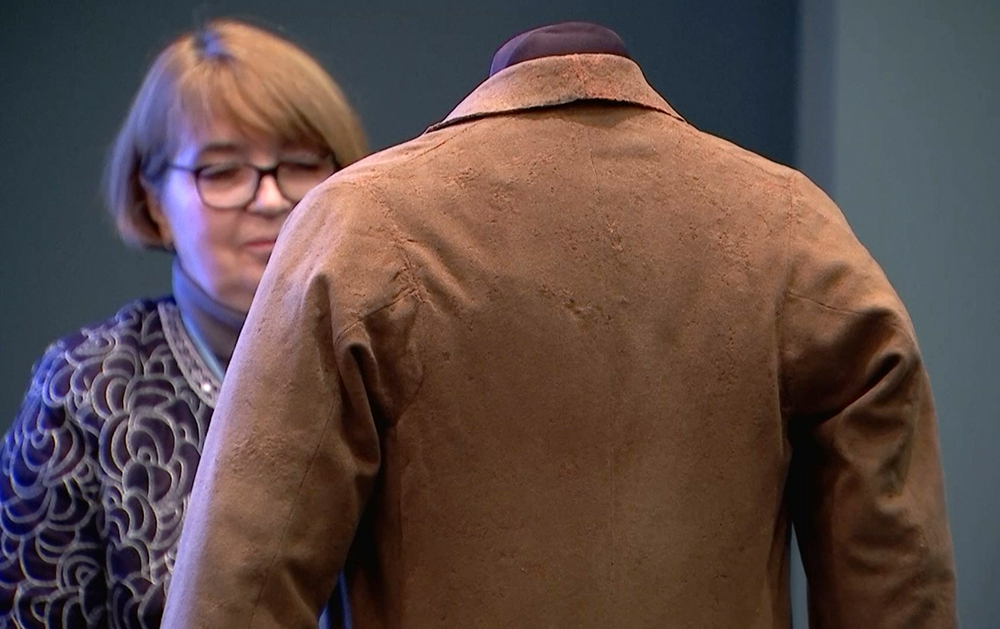 Реставраторы сделали уникальную находку в кафтане Петра I / События на ТВЦ