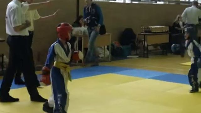 Базилин Михаил 2.2 ПОИНТ 12.12.15 Кубок «Федерации кикбоксинга и восточных видов единоборств» WAKO смотреть онлайн