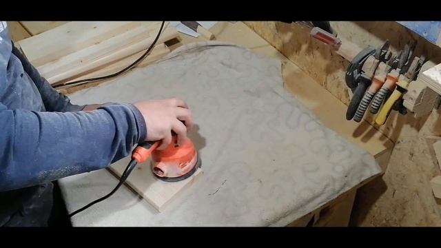 УДОБНЫЙ ТАБУРЕТ С ЯЩИКОМ ДЛЯ ХРАНЕНИЯ смотреть онлайн