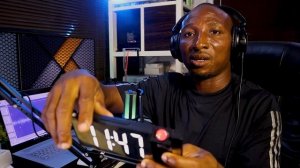 LED ALARM CLOCK WITH PROJECTOR | DS-3618LP