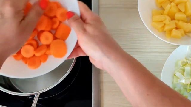 Тыквенный суп, который едят все! Очень вкусный* смотреть онлайн