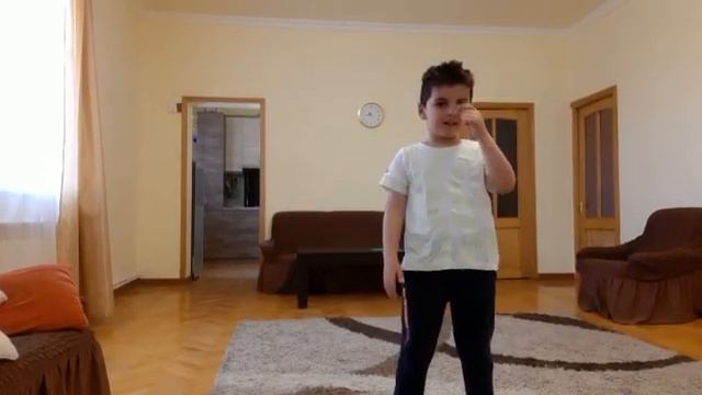 У жирафа пятна... смотреть онлайн