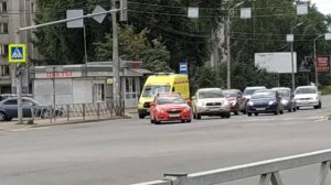 ?Скорая помощь с сиреной