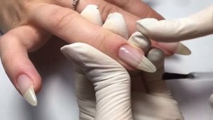 Этапы покрытия ногтей гель-лаком // Красный френч // Стразы