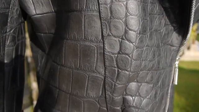 Куртка косуха GEUCO из натруальной кожи крокодила смотреть онлайн