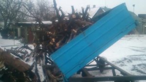 Самодельный прицеп -самосвал.