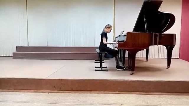 Коршунова Ксения_М.Клементи Сонатина F- dur соч.36 смотреть онлайн