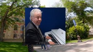 *** "А я иду, шагаю по Баку" ***
