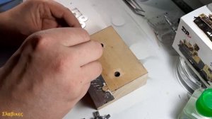 Зажим для фототравления своими руками из подручных средств.