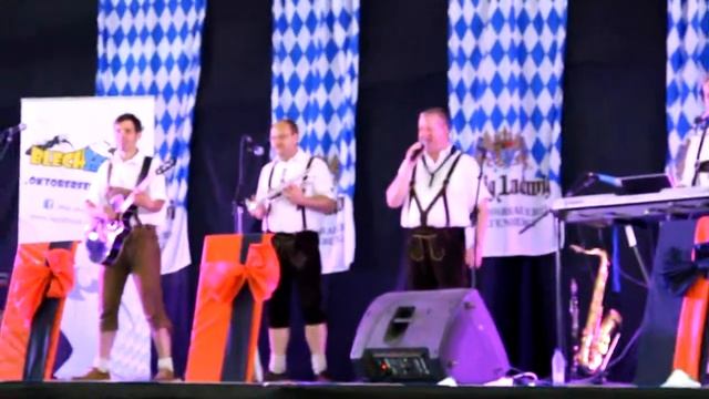 Испания. Выступление немецкого оркестра смотреть онлайн