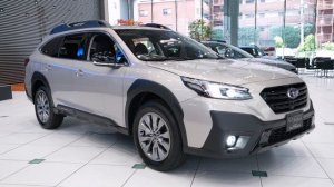 ( 4K ) Subaru Legacy Outback Limited EX "Active × Black" : Gold (2)