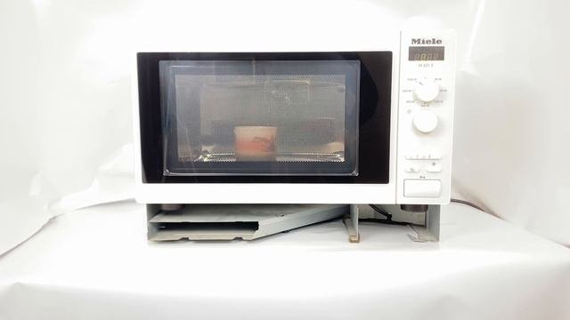 Микроволновка Miele