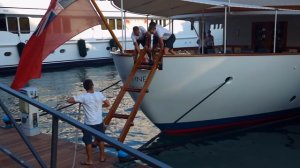 Classic Yacht departs Genoa - Frank Sinatra approved!