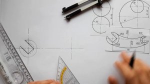 Внешние и внутренние переходы и сопряжения окружностей. Начертить фигуру. Геометрическое черчение