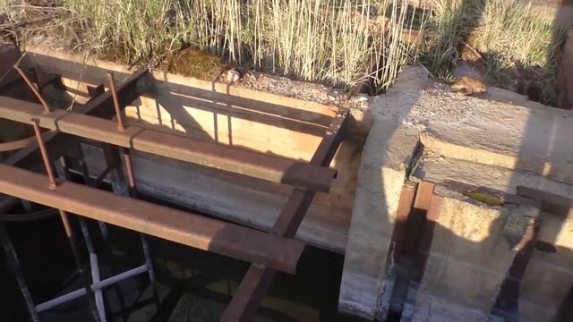 Полузаброшенный Бокситогорск.  Исчезающая река Рагуша