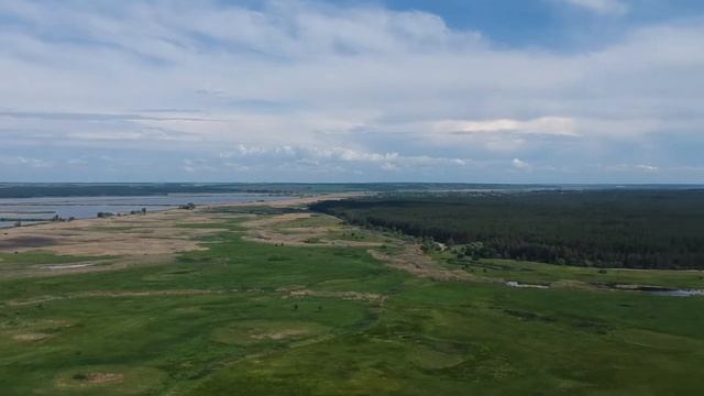 Панорамный вид с дрона Печенег, рыбхоза, Северского Донца и его притоков смотреть онлайн