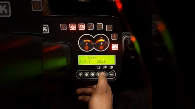 Clark fork lift Date and Time setting