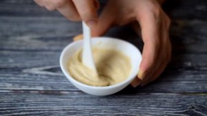 Отбеливает и очищает кожу - Скраб-маска для лица из кефира, делюсь быстрым рецептом