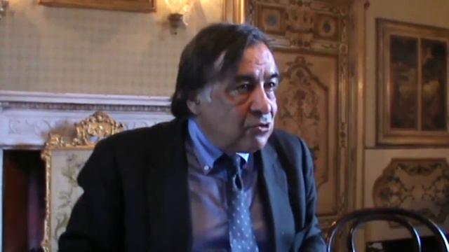 Orlando contro Cognata смотреть онлайн