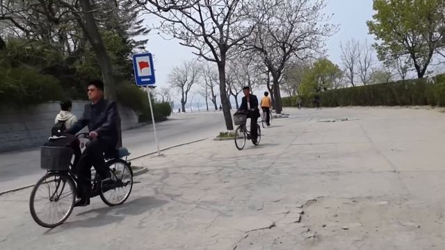 Как на самом деле выживают в Северной Корее? смотреть онлайн